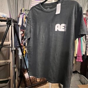 American Eagle Outfitters Men's Black T-Shirt